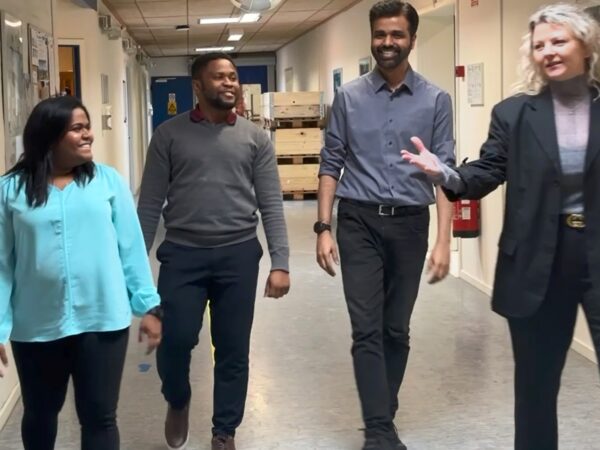 INTERNATIONALE MEDARBEJDERE STRØMMER TIL VIRKSOMHED