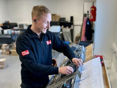 STEFAN VIL SPILLE MED PÅ DEN GRØNNE BANE